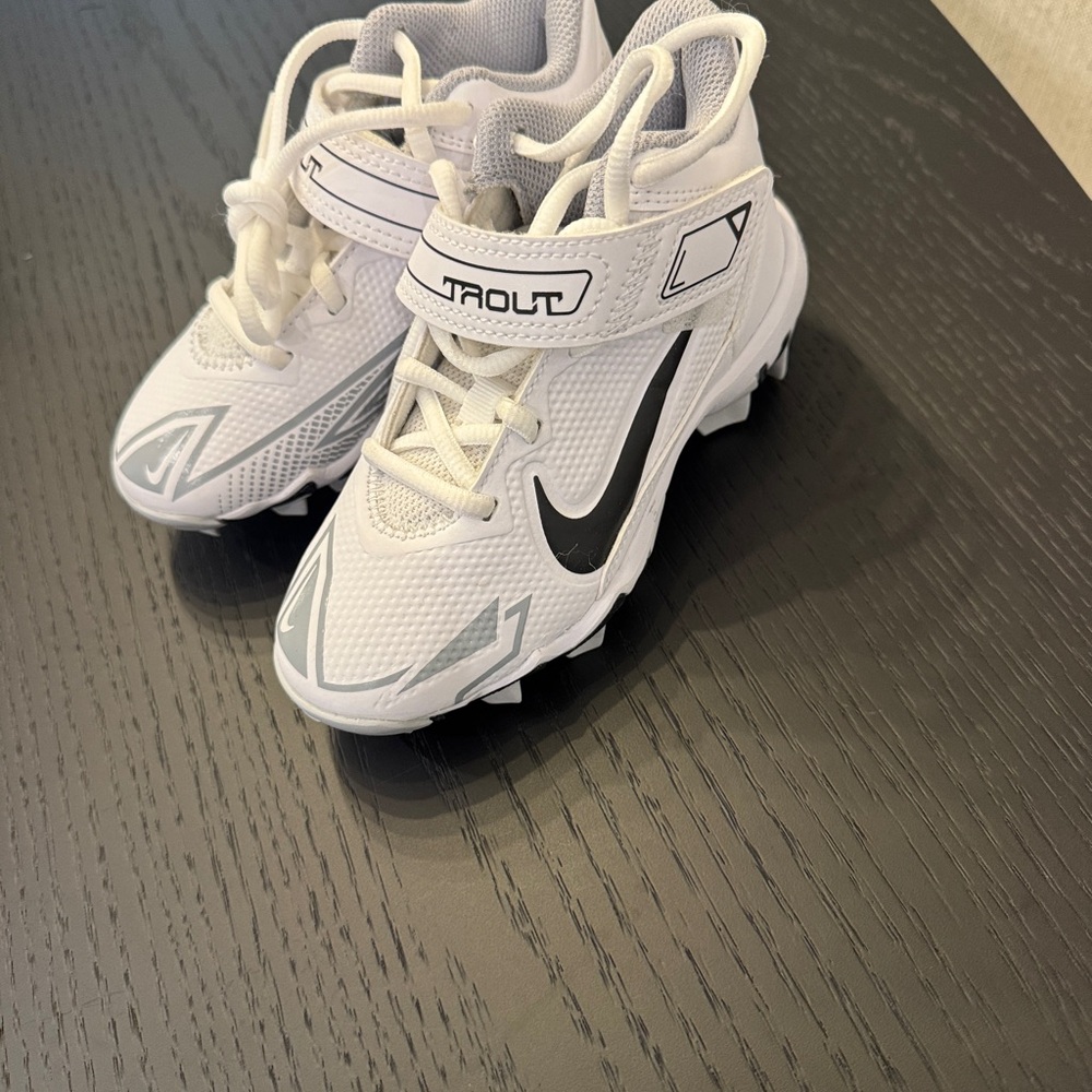 Nike Kids White and Gray baseball or soccer Sneaker shoes